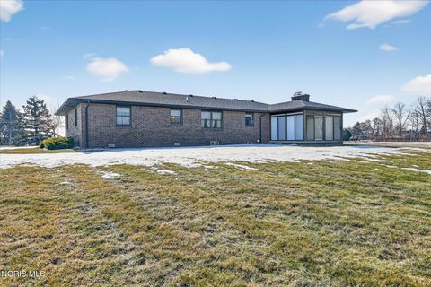 Tiny photo for 5531 Brown Road, Oregon, OH 43616 (MLS # 10004060)