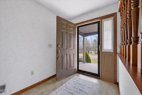 Tiny photo for 5531 Brown Road, Oregon, OH 43616 (MLS # 10004060)