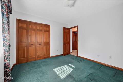 Tiny photo for 5531 Brown Road, Oregon, OH 43616 (MLS # 10004060)