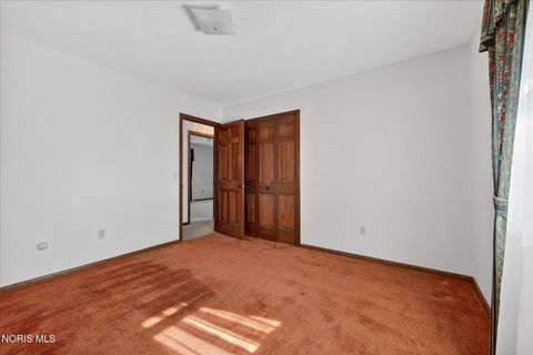 Tiny photo for 5531 Brown Road, Oregon, OH 43616 (MLS # 10004060)