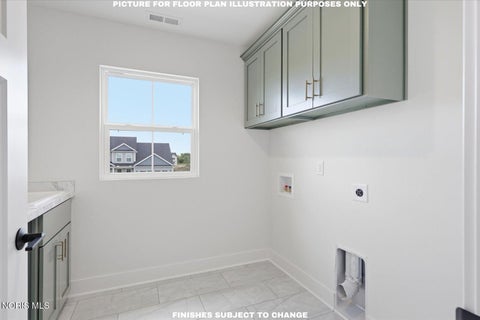 Tiny photo for 985 Stoneleigh Road, Perrysburg, OH 43551 (MLS # 10011104)
