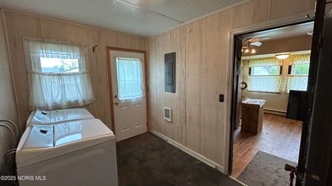 Tiny photo for 203 E Ash Street, Continental, OH 45831 (MLS # 10001968)