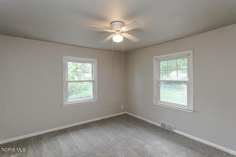 Tiny photo for 931 Harrow Road, Toledo, OH 43615 (MLS # 10013373)