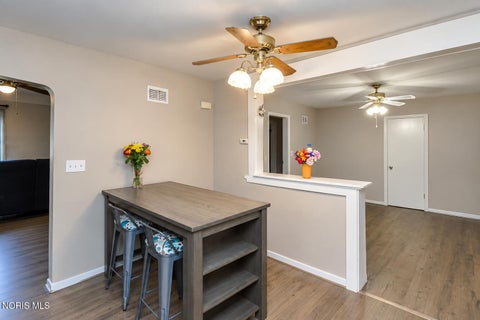 Tiny photo for 931 Harrow Road, Toledo, OH 43615 (MLS # 10013373)