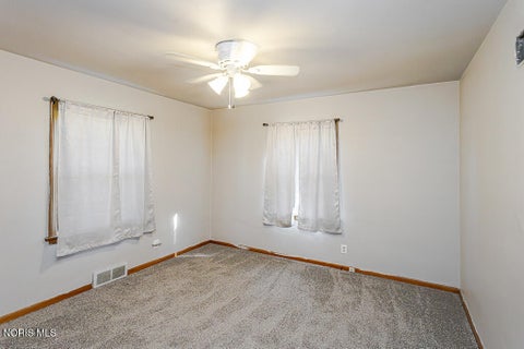 Tiny photo for 931 Harrow Road, Toledo, OH 43615 (MLS # 10013373)