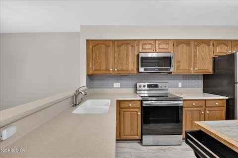 Tiny photo for 3127 Evergreen Road, Toledo, OH 43606 (MLS # 10011720)