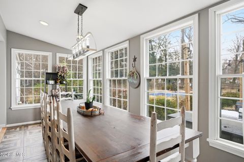 Tiny photo for 4910 Rolandale Avenue, Toledo, OH 43623 (MLS # 10004956)