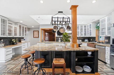 Tiny photo for 4910 Rolandale Avenue, Toledo, OH 43623 (MLS # 10004956)