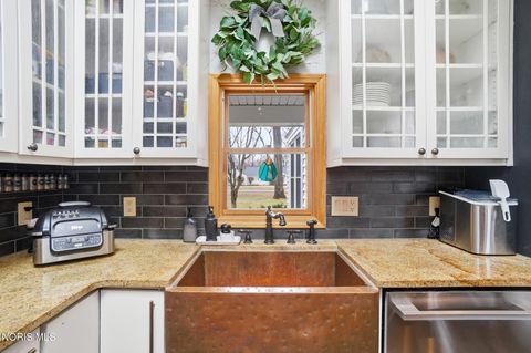 Tiny photo for 4910 Rolandale Avenue, Toledo, OH 43623 (MLS # 10004956)