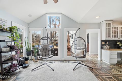 Tiny photo for 4910 Rolandale Avenue, Toledo, OH 43623 (MLS # 10004956)