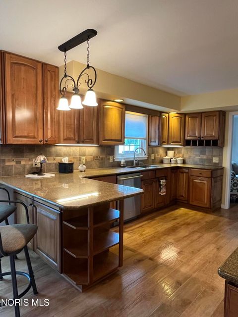 Tiny photo for 236 Ponderosa Drive, Oregon, OH 43616 (MLS # 10010011)