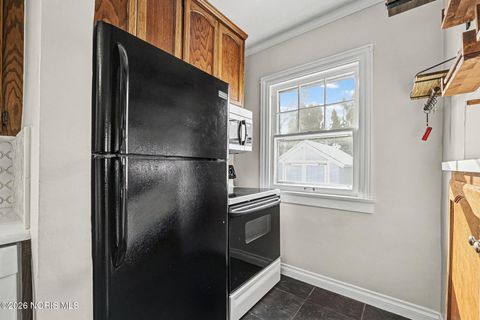 Tiny photo for 2285 Castlewood Drive, Toledo, OH 43613 (MLS # 10003690)