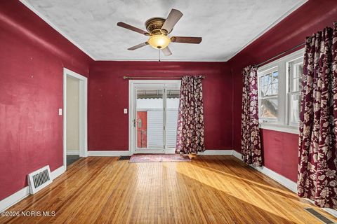 Tiny photo for 2285 Castlewood Drive, Toledo, OH 43613 (MLS # 10003690)