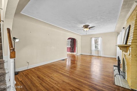 Tiny photo for 2285 Castlewood Drive, Toledo, OH 43613 (MLS # 10003690)