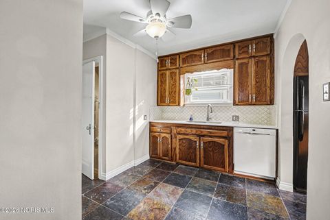 Tiny photo for 2285 Castlewood Drive, Toledo, OH 43613 (MLS # 10003690)