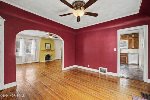 Tiny photo for 2285 Castlewood Drive, Toledo, OH 43613 (MLS # 10003690)