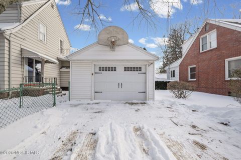 Tiny photo for 2285 Castlewood Drive, Toledo, OH 43613 (MLS # 10003690)