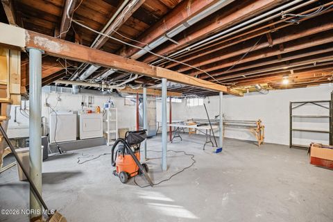 Tiny photo for 2285 Castlewood Drive, Toledo, OH 43613 (MLS # 10003690)