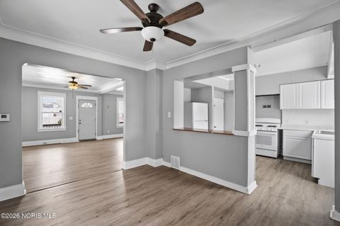 Tiny photo for 31 Nevada Street, Toledo, OH 43605 (MLS # 10003848)