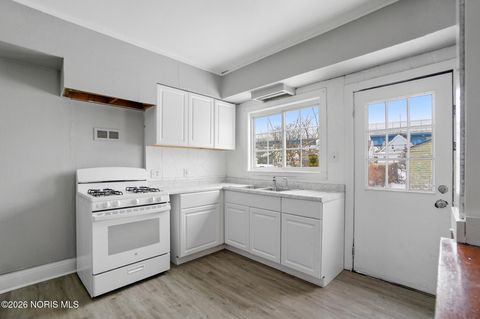 Tiny photo for 31 Nevada Street, Toledo, OH 43605 (MLS # 10003848)