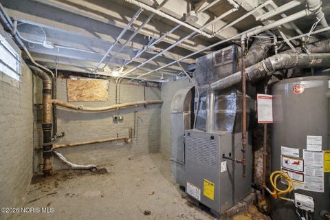 Tiny photo for 31 Nevada Street, Toledo, OH 43605 (MLS # 10003848)