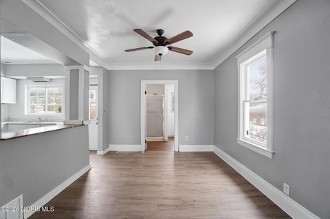 Tiny photo for 31 Nevada Street, Toledo, OH 43605 (MLS # 10003848)