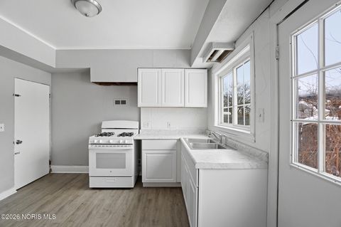 Tiny photo for 31 Nevada Street, Toledo, OH 43605 (MLS # 10003848)