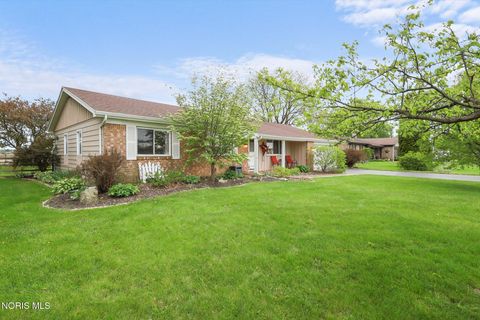 Tiny photo for 2859 County Road H, Swanton, OH 43558 (MLS # 10007544)