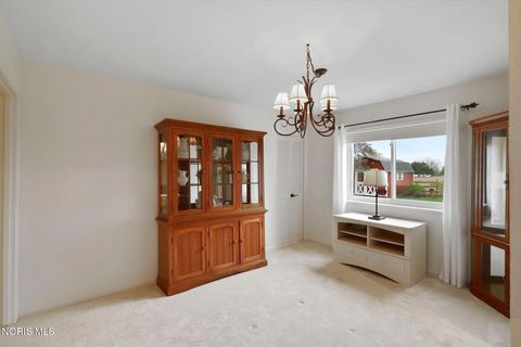 Tiny photo for 2859 County Road H, Swanton, OH 43558 (MLS # 10007544)