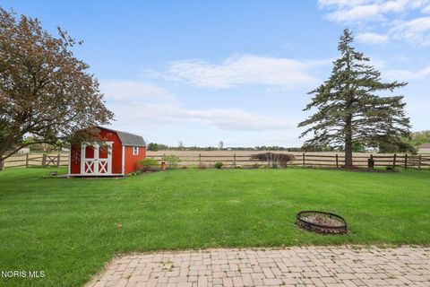 Tiny photo for 2859 County Road H, Swanton, OH 43558 (MLS # 10007544)