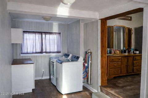 Tiny photo for 508 Short Elm Street, Fostoria, OH 44830 (MLS # 10002444)