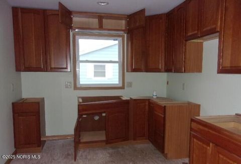 Tiny photo for 430 Mona Lane, Findlay, OH 45840 (MLS # 10002473)