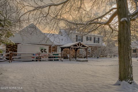 Tiny photo for 1524 Red Bud Drive, Northwood, OH 43619 (MLS # 10001897)