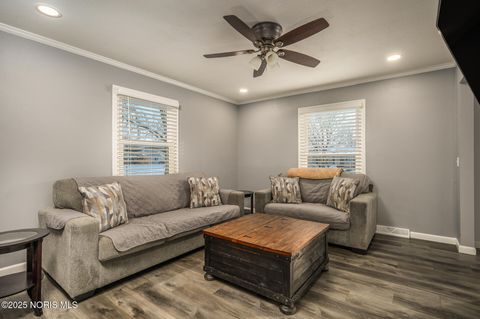 Tiny photo for 1524 Red Bud Drive, Northwood, OH 43619 (MLS # 10001897)