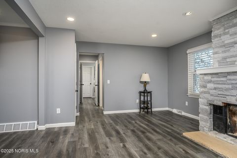 Tiny photo for 1524 Red Bud Drive, Northwood, OH 43619 (MLS # 10001897)