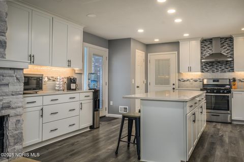 Tiny photo for 1524 Red Bud Drive, Northwood, OH 43619 (MLS # 10001897)