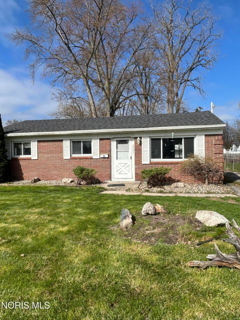 Photo of 5741 Clover Lane, Toledo, OH 43623 (MLS # 10006270)