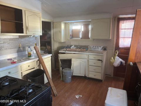 Tiny photo for 23 E Hudson Street, Toledo, OH 43608 (MLS # 10006931)