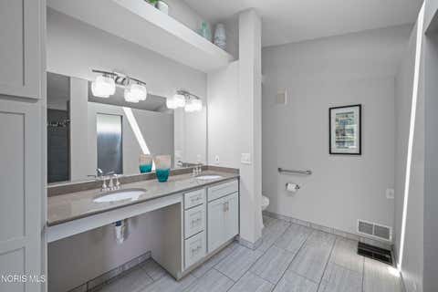 Tiny photo for 2004 King Road, Toledo, OH 43617 (MLS # 10012064)