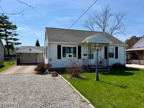 Photo of 516 Ralston Avenue, Defiance, OH 43512 (MLS # 10006119)