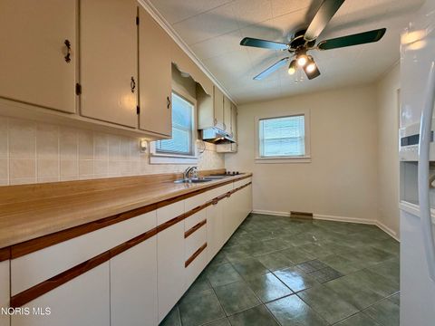 Tiny photo for 516 Ralston Avenue, Defiance, OH 43512 (MLS # 10006119)