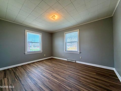 Tiny photo for 516 Ralston Avenue, Defiance, OH 43512 (MLS # 10006119)