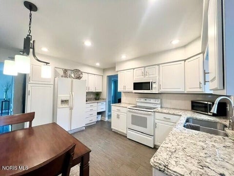 Tiny photo for 5212 Planet Avenue, Toledo, OH 43623 (MLS # 10013732)