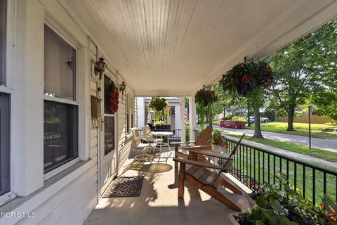 Tiny photo for 2401 Georgetown Avenue, Toledo, OH 43613 (MLS # 10010532)