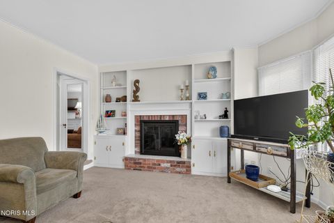 Tiny photo for 2401 Georgetown Avenue, Toledo, OH 43613 (MLS # 10010532)