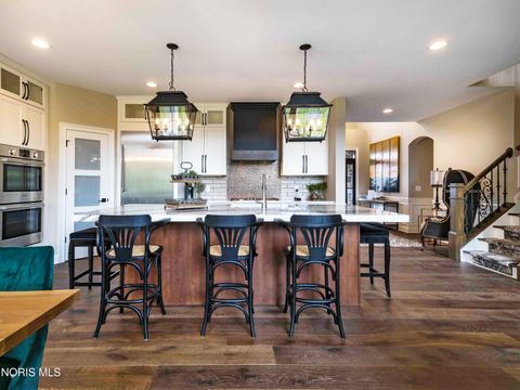 Tiny photo for 2 W Lake Road, Vermilion, OH 44089 (MLS # 10004471)