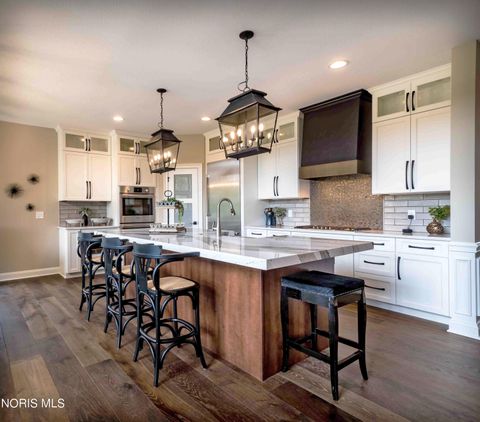 Tiny photo for 2 W Lake Road, Vermilion, OH 44089 (MLS # 10004471)