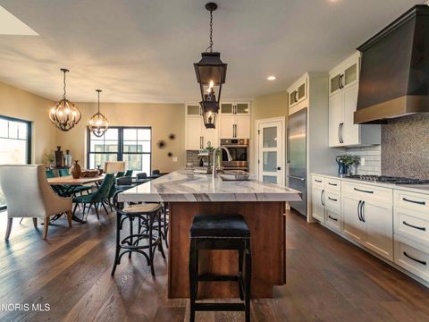 Tiny photo for 2 W Lake Road, Vermilion, OH 44089 (MLS # 10004471)