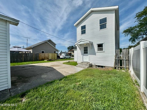 Tiny photo for 2918 113th Street, Toledo, OH 43611 (MLS # 10013156)