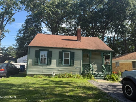 Tiny photo for 2724 Eldora Drive, Toledo, OH 43613 (MLS # 10010452)